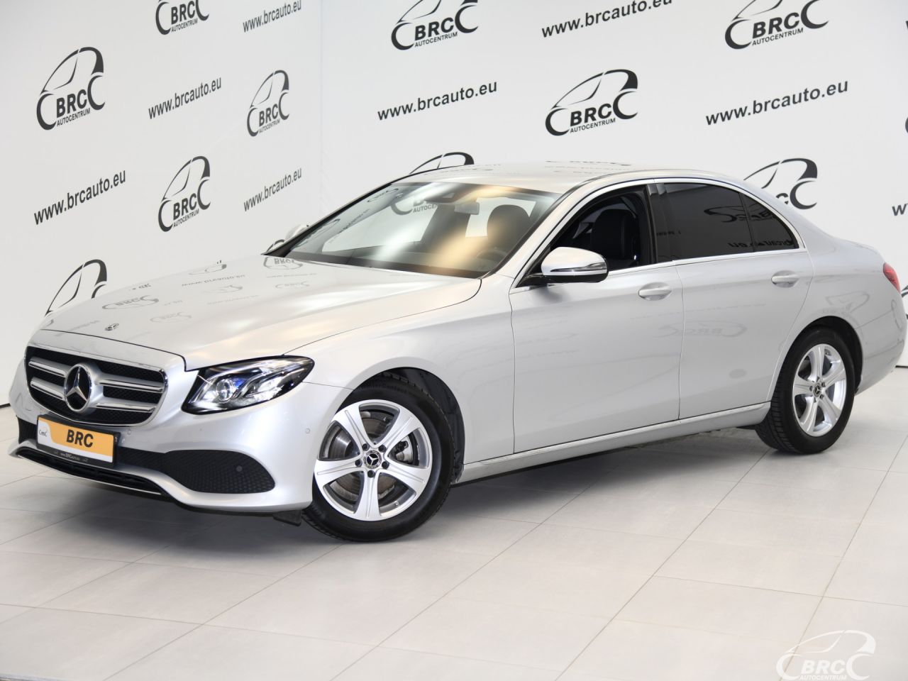 Mercedes-Benz E220, 2.0 l., Седан