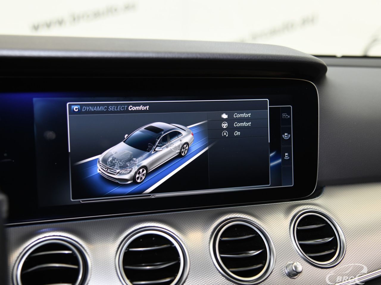 Mercedes-Benz E220 | 38