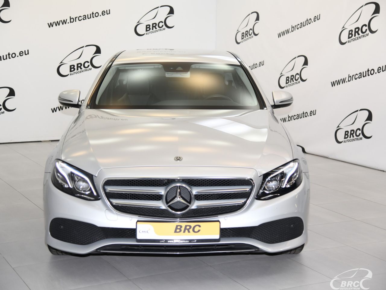 Mercedes-Benz E220 | 50