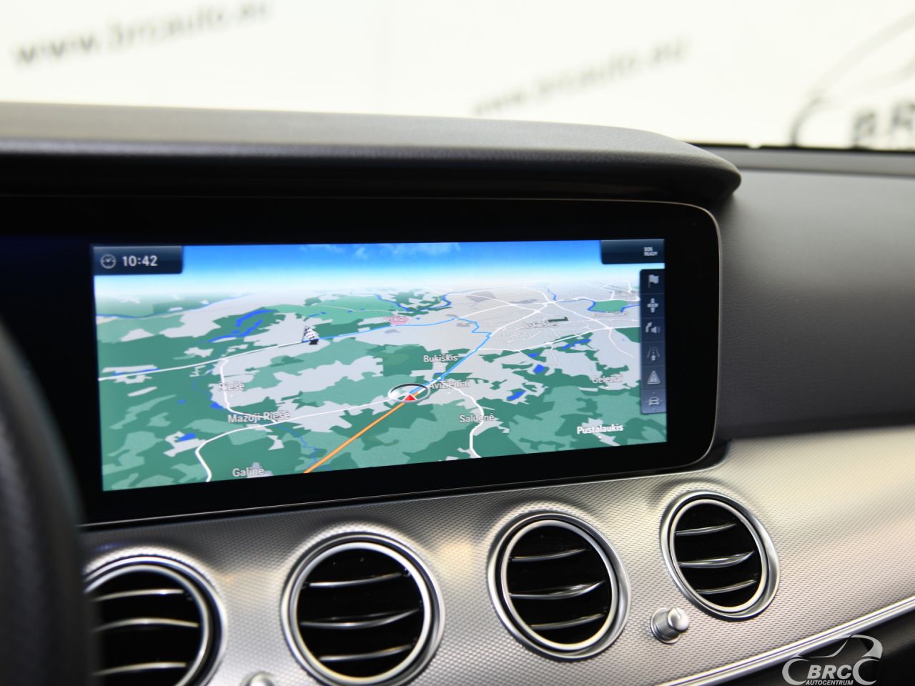 Mercedes-Benz E220 | 30