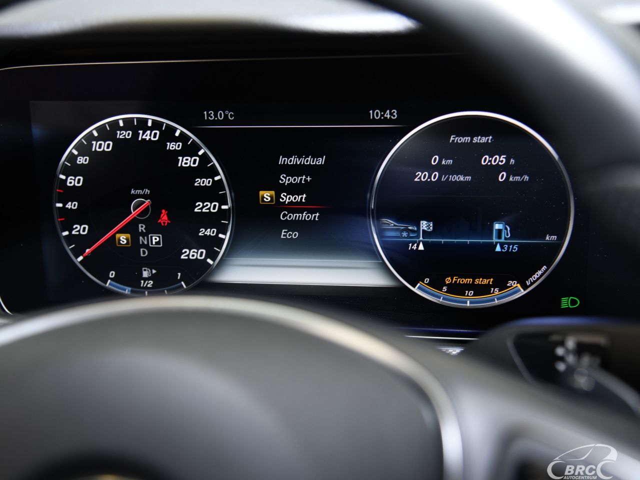 Mercedes-Benz E220 | 42