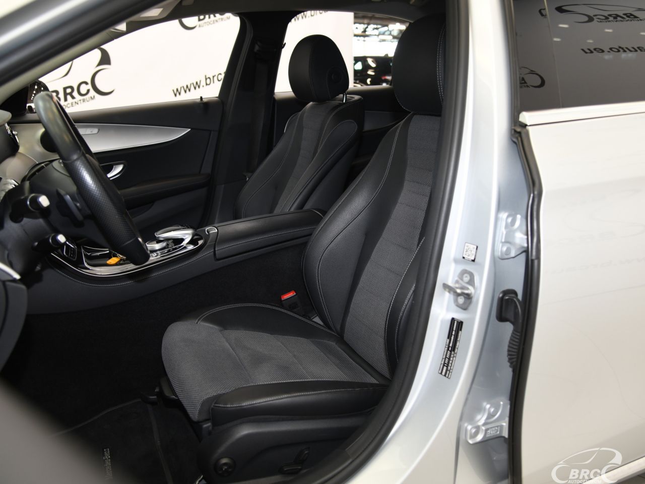 Mercedes-Benz E220 | 22