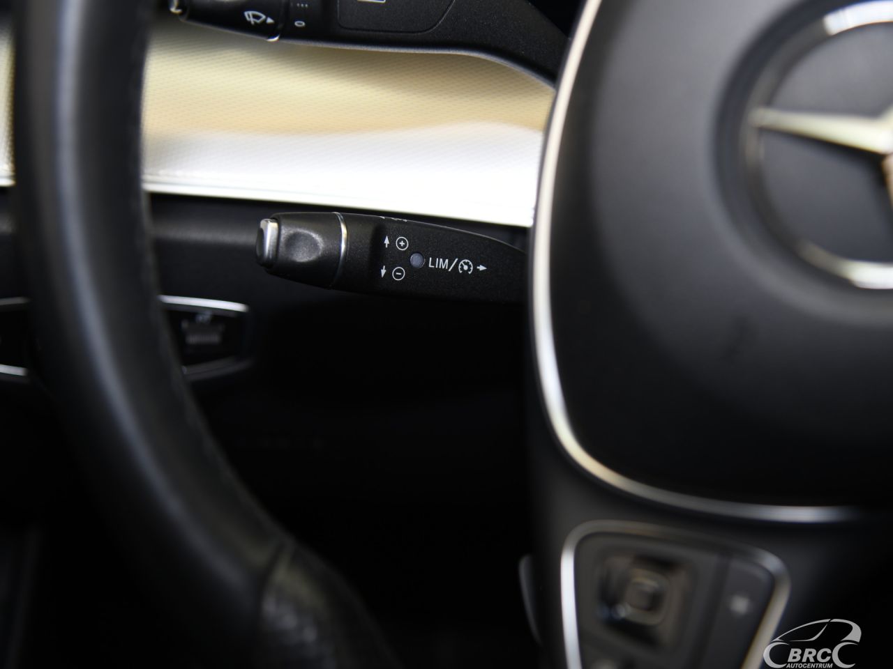 Mercedes-Benz E220 | 47