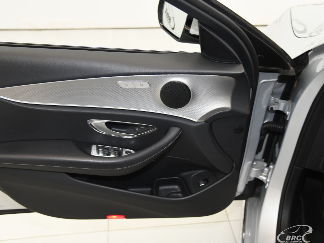 Mercedes-Benz E220 | 19