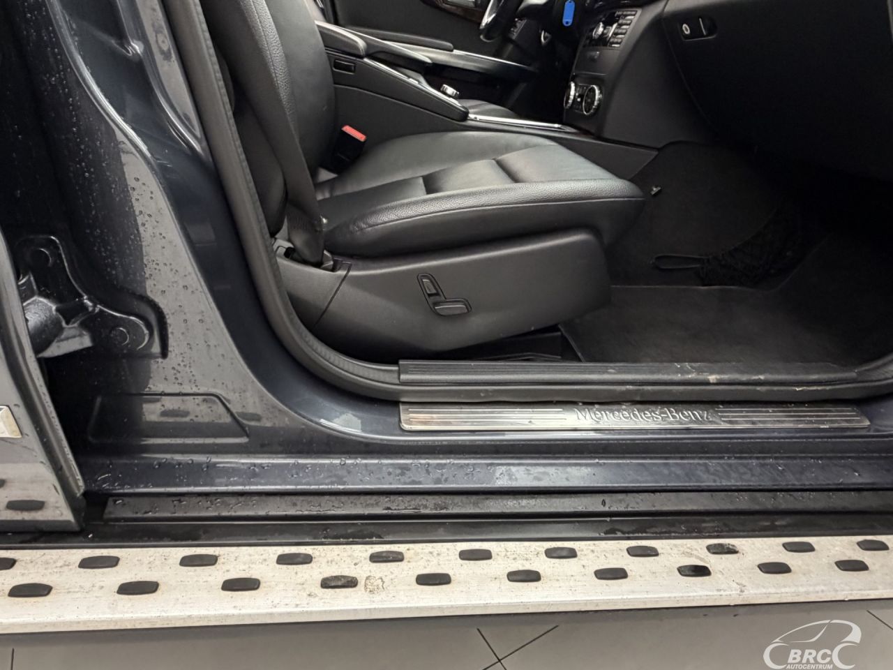 Mercedes-Benz GLK350 | 5