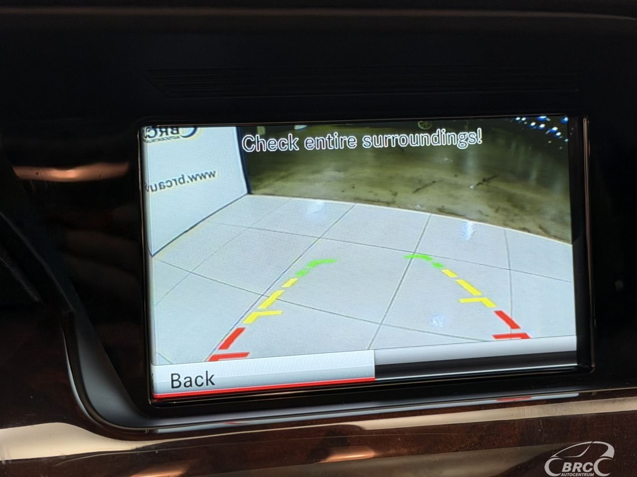 Mercedes-Benz GLK350 | 32