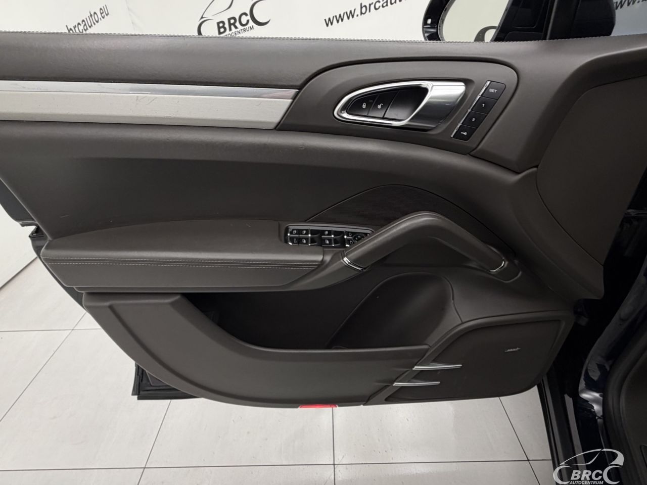 Porsche Cayenne | 22