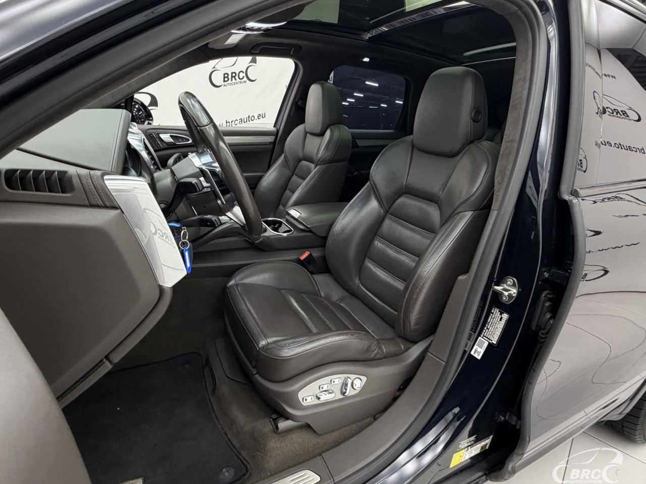 Porsche Cayenne | 25