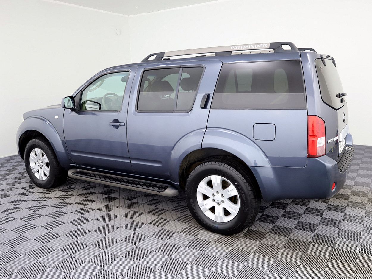 Nissan Pathfinder | 3