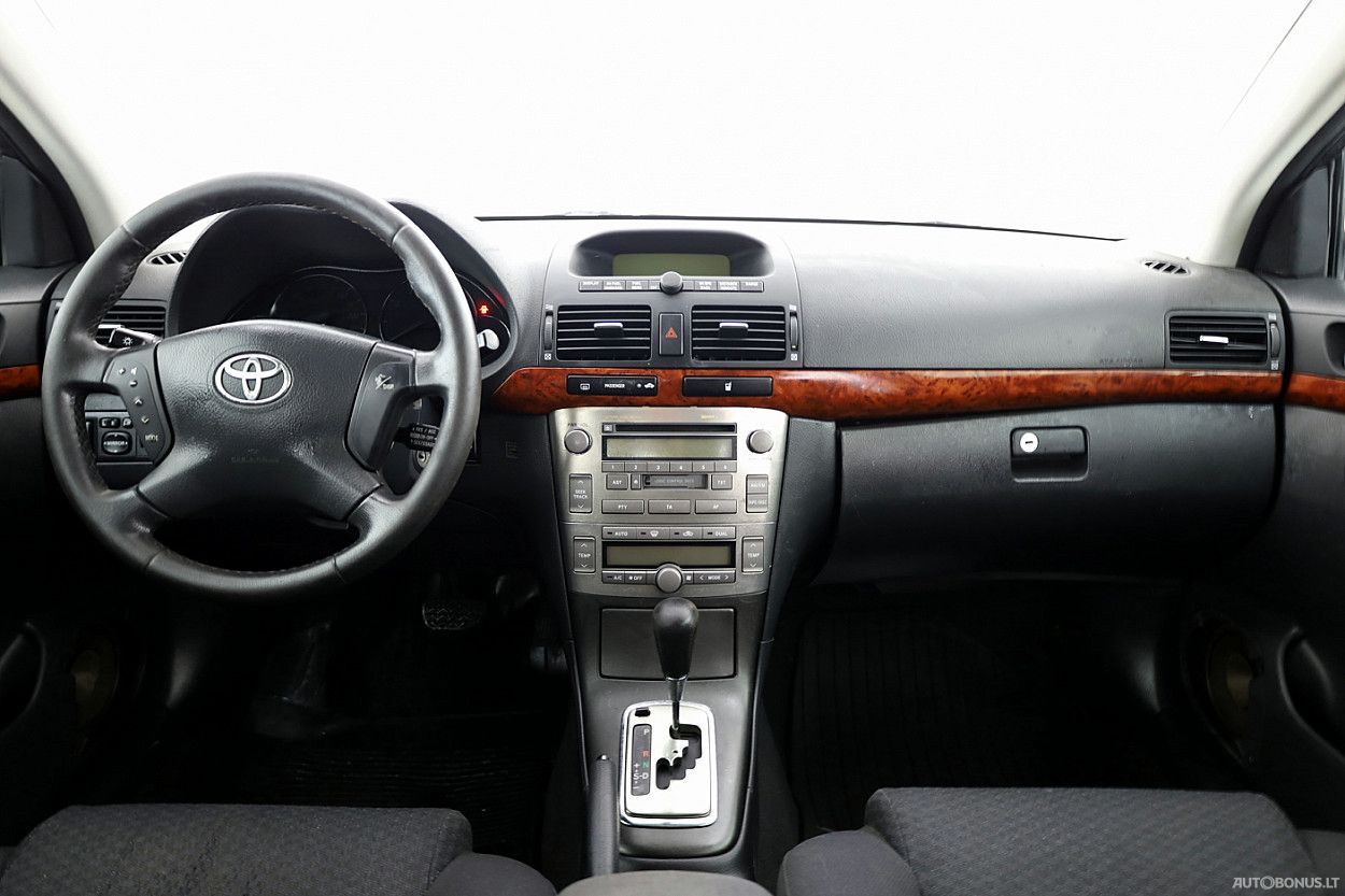 Toyota Avensis | 4