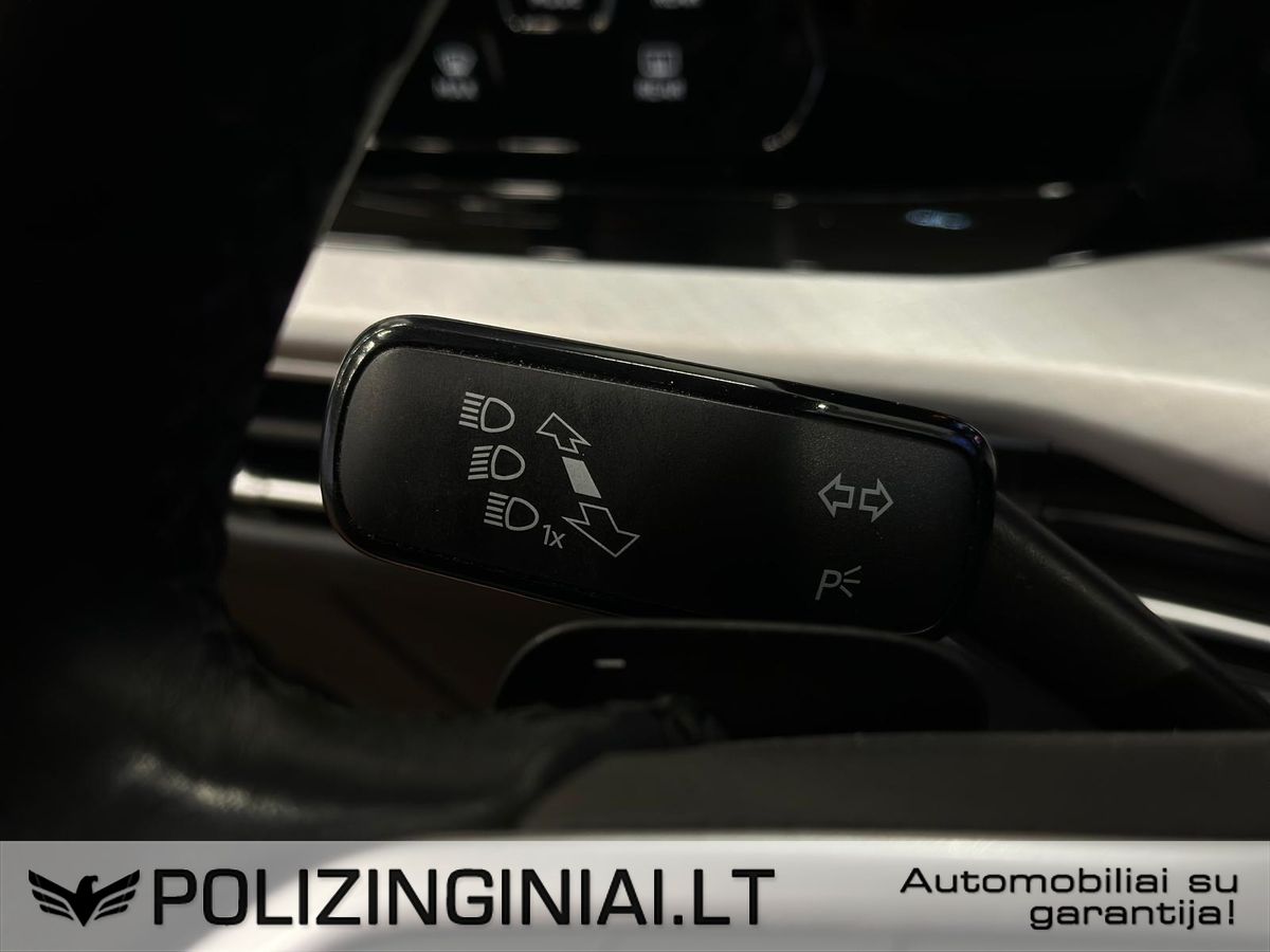 Volkswagen Golf | 10