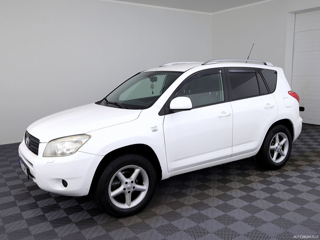 Toyota RAV4 | 1