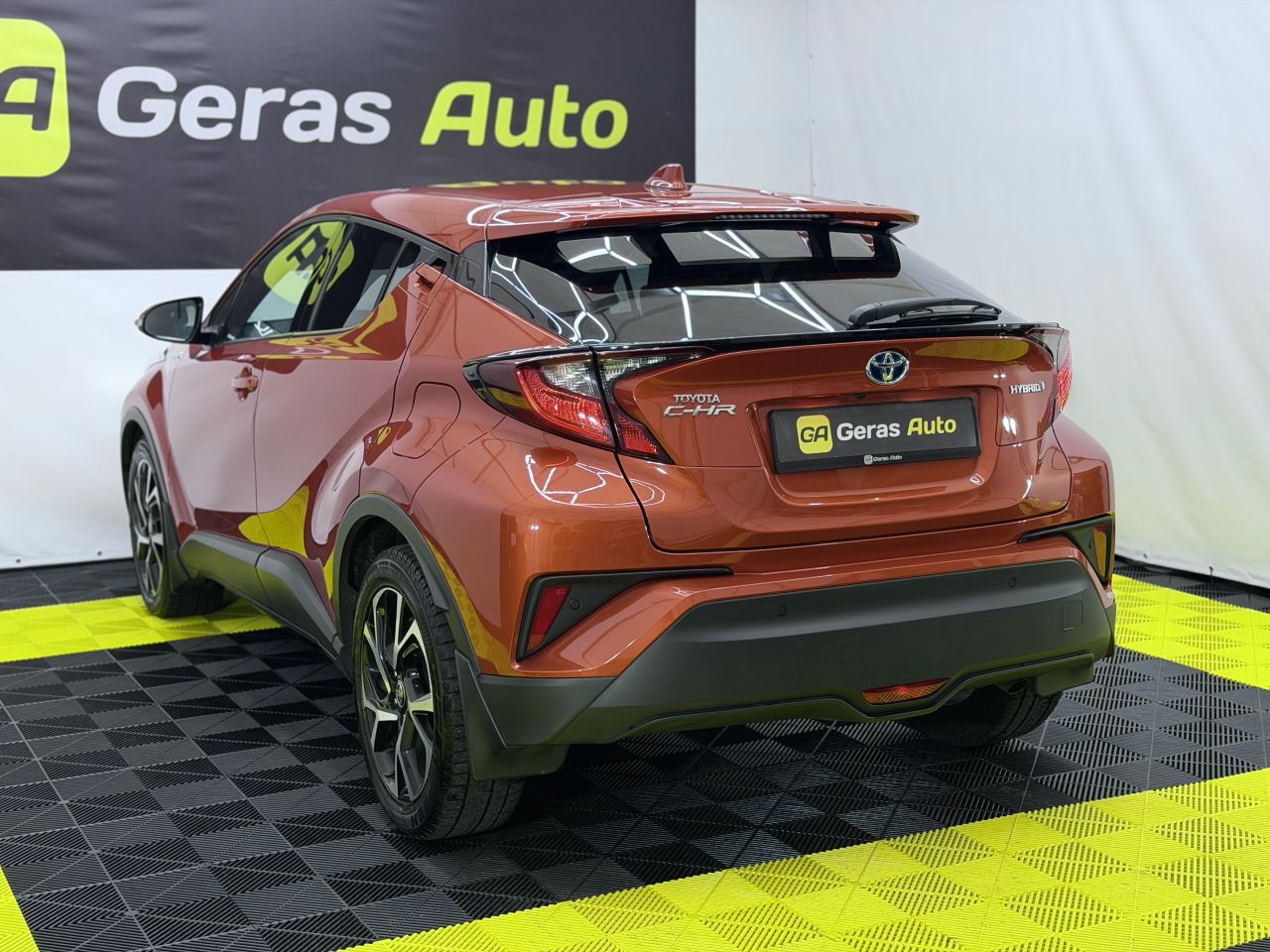 Toyota C-HR | 5