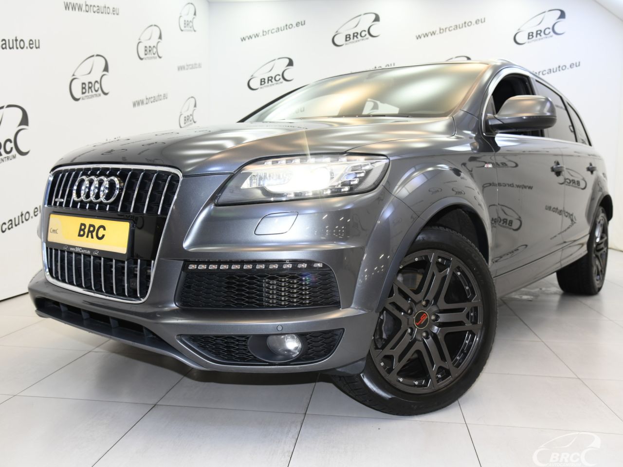 Audi Q7 | 48