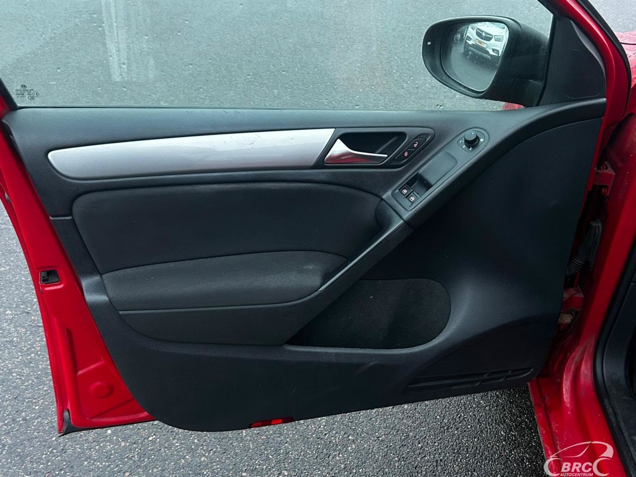 Volkswagen Golf | 10