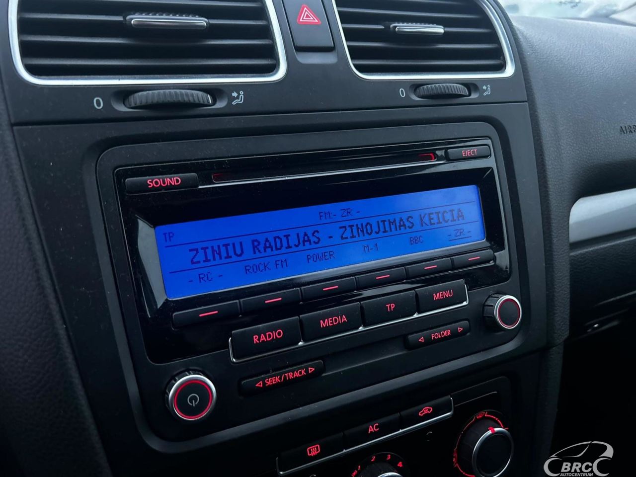 Volkswagen Golf | 14