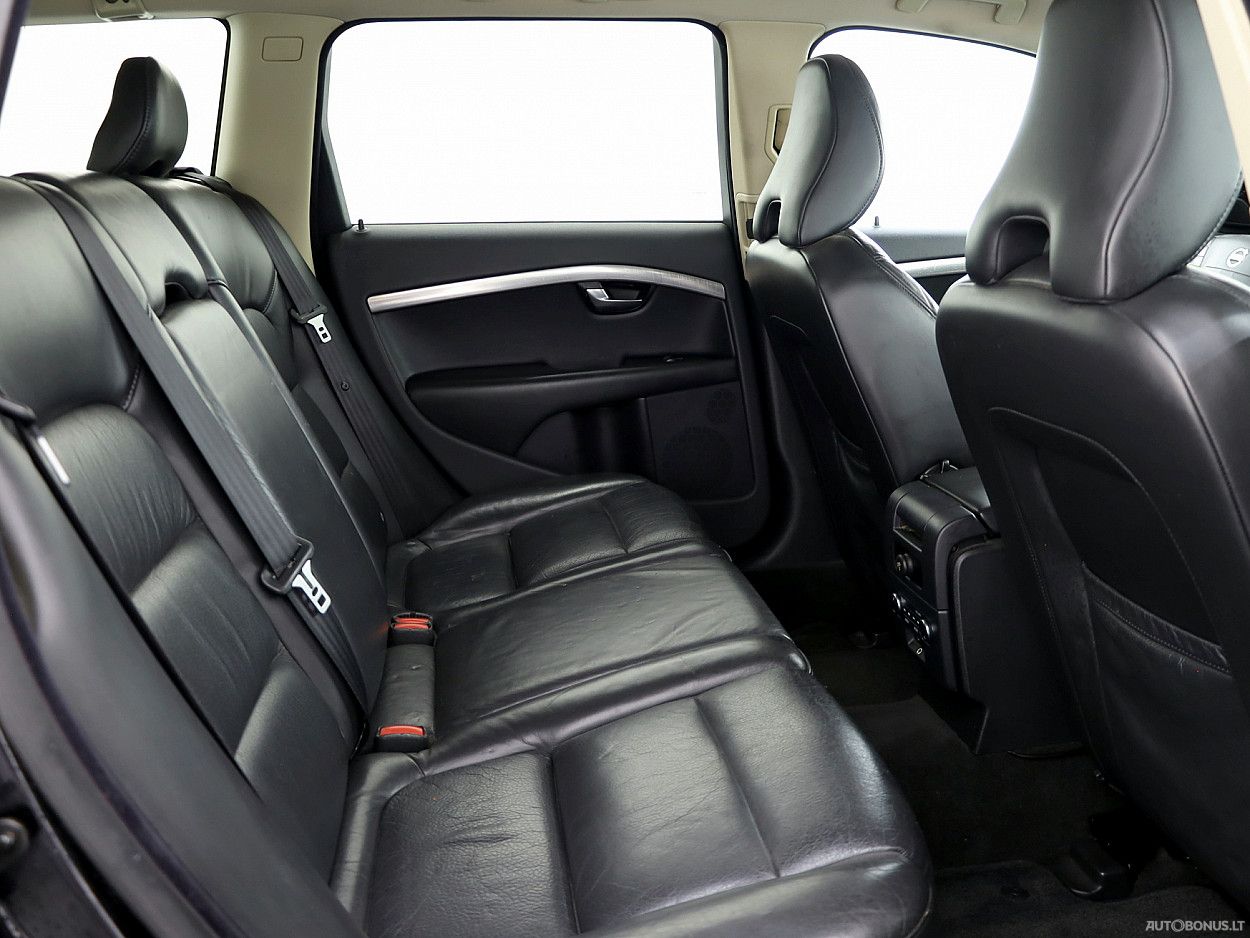 Volvo V70 | 6