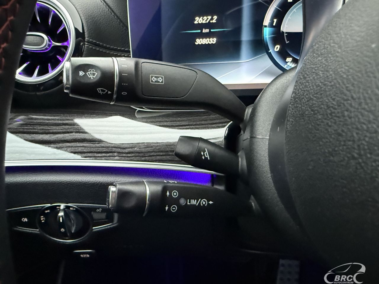 Mercedes-Benz E350 | 22