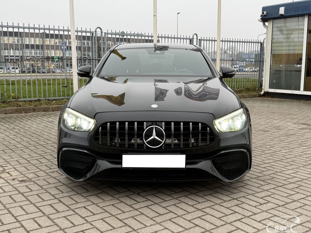 Mercedes-Benz E350 | 35