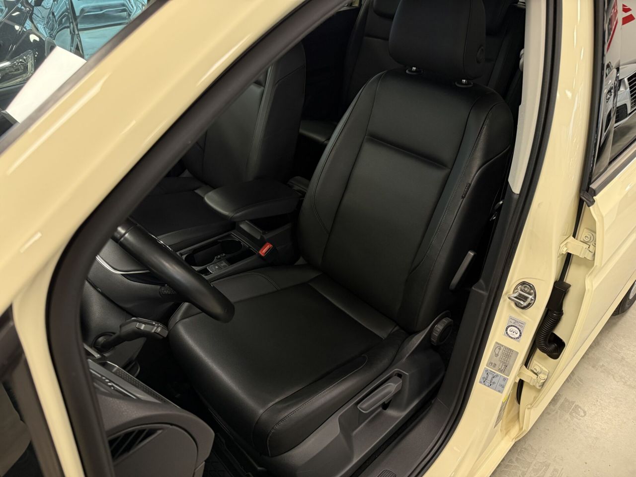 Volkswagen Touran | 28