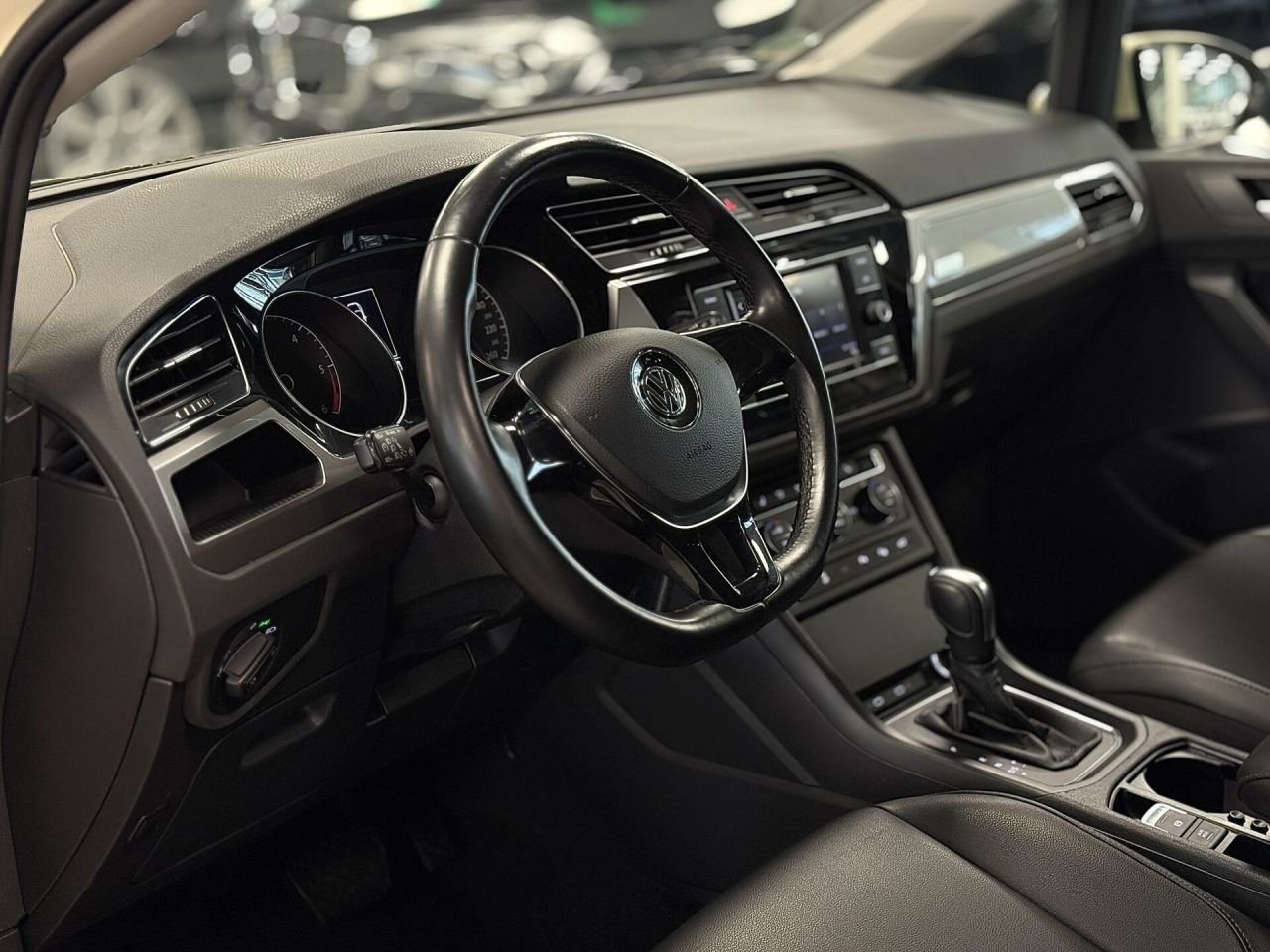 Volkswagen Touran | 7