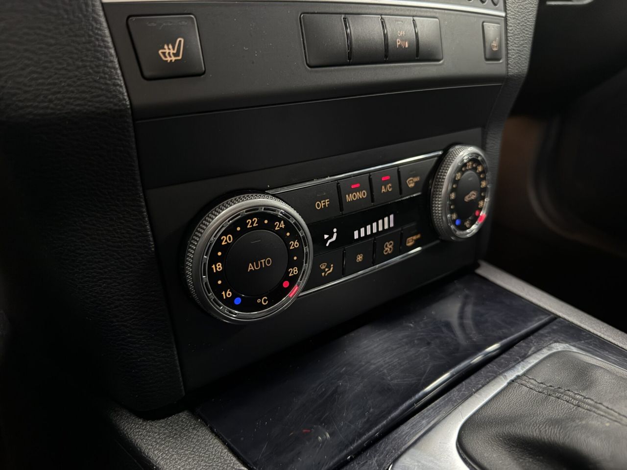 Mercedes-Benz GLK220 | 14