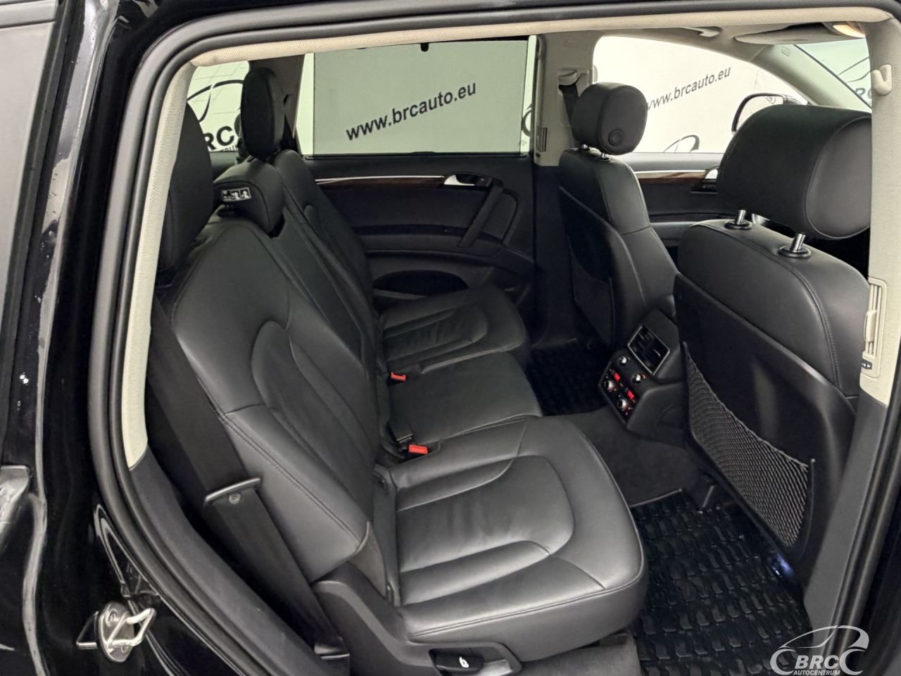 Audi Q7 | 11
