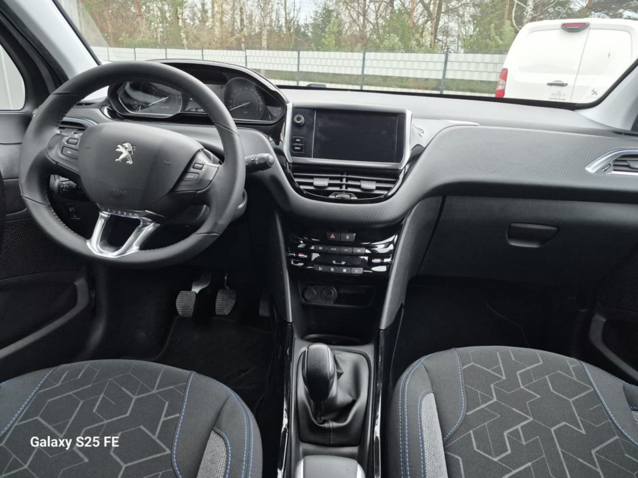 Peugeot 2008 | 8