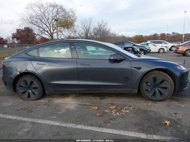 Tesla Model 3 | 12