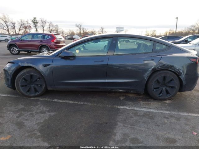 Tesla Model 3 | 13