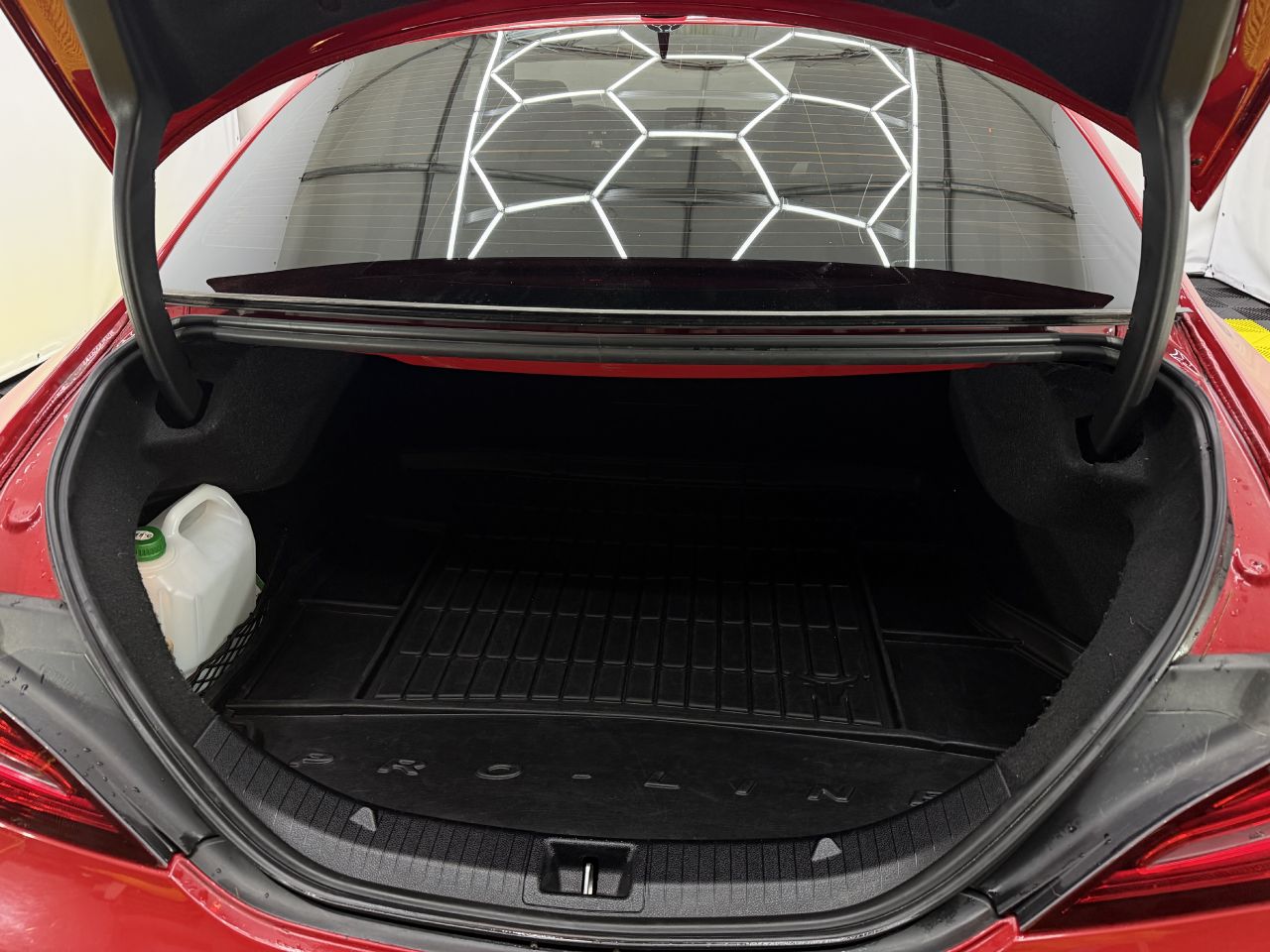 Mercedes-Benz CLA250 | 11