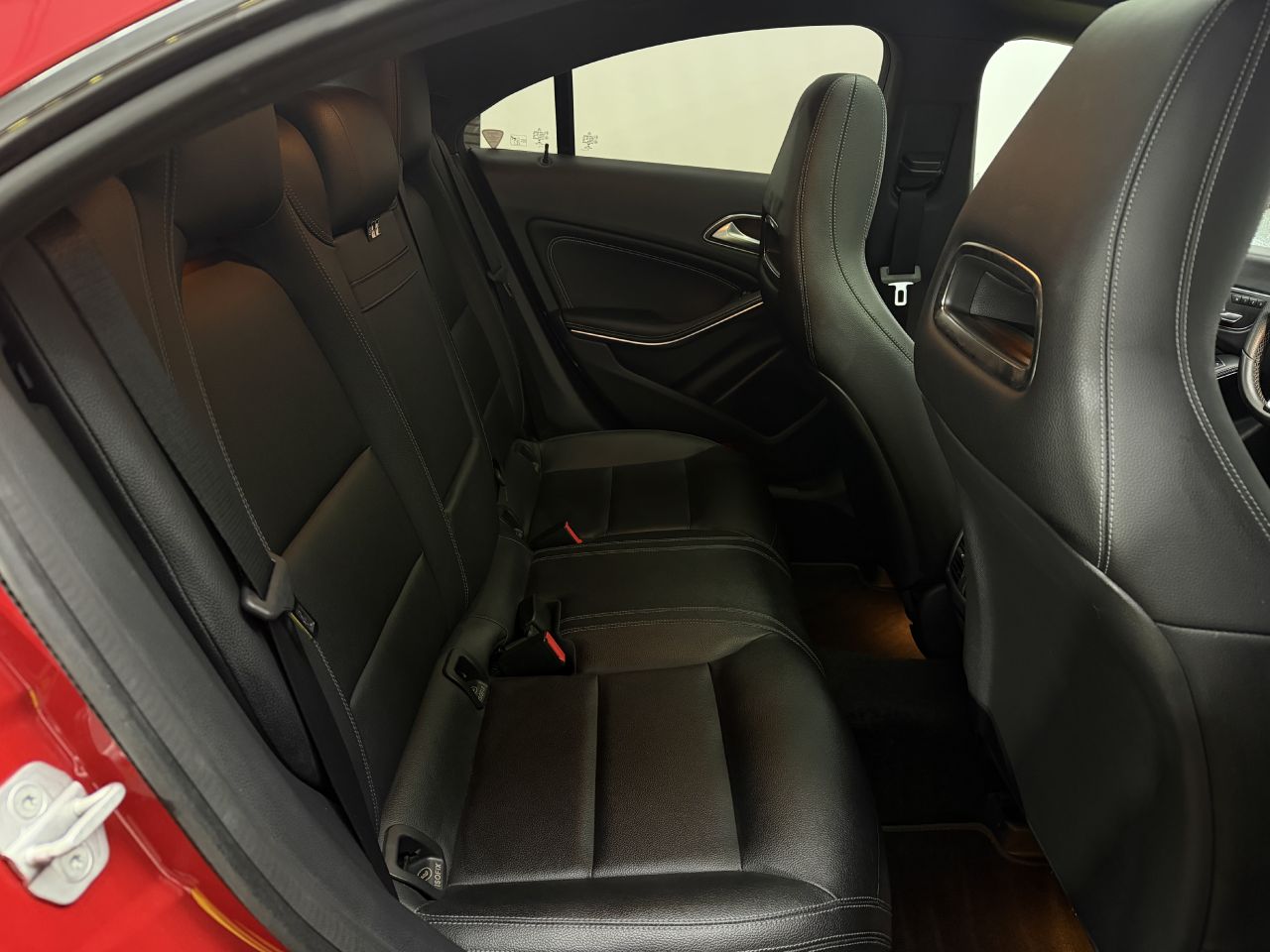 Mercedes-Benz CLA250 | 12