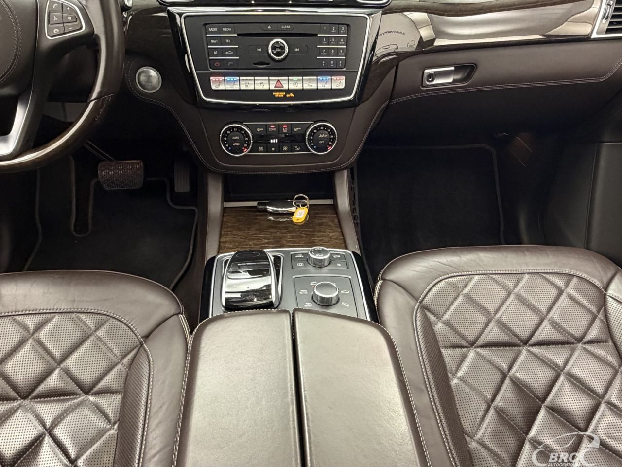 Mercedes-Benz GLS350 | 24
