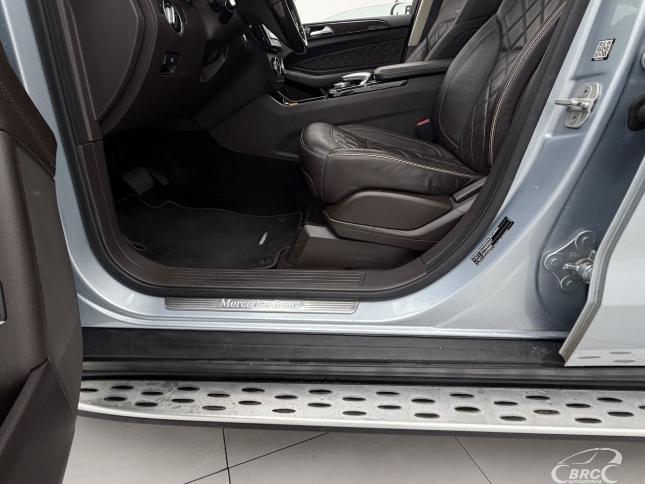 Mercedes-Benz GLS350 | 29