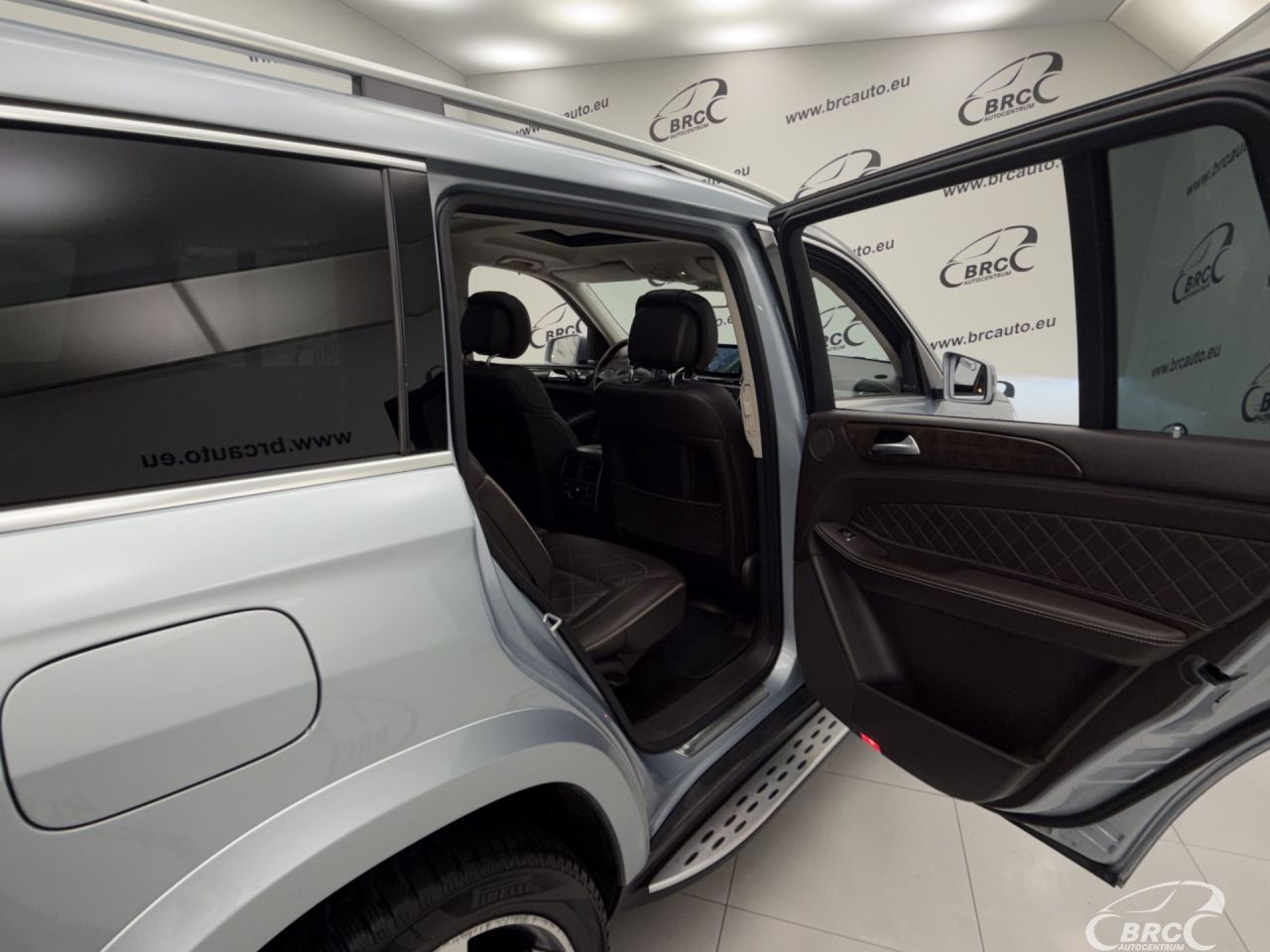 Mercedes-Benz GLS350 | 14