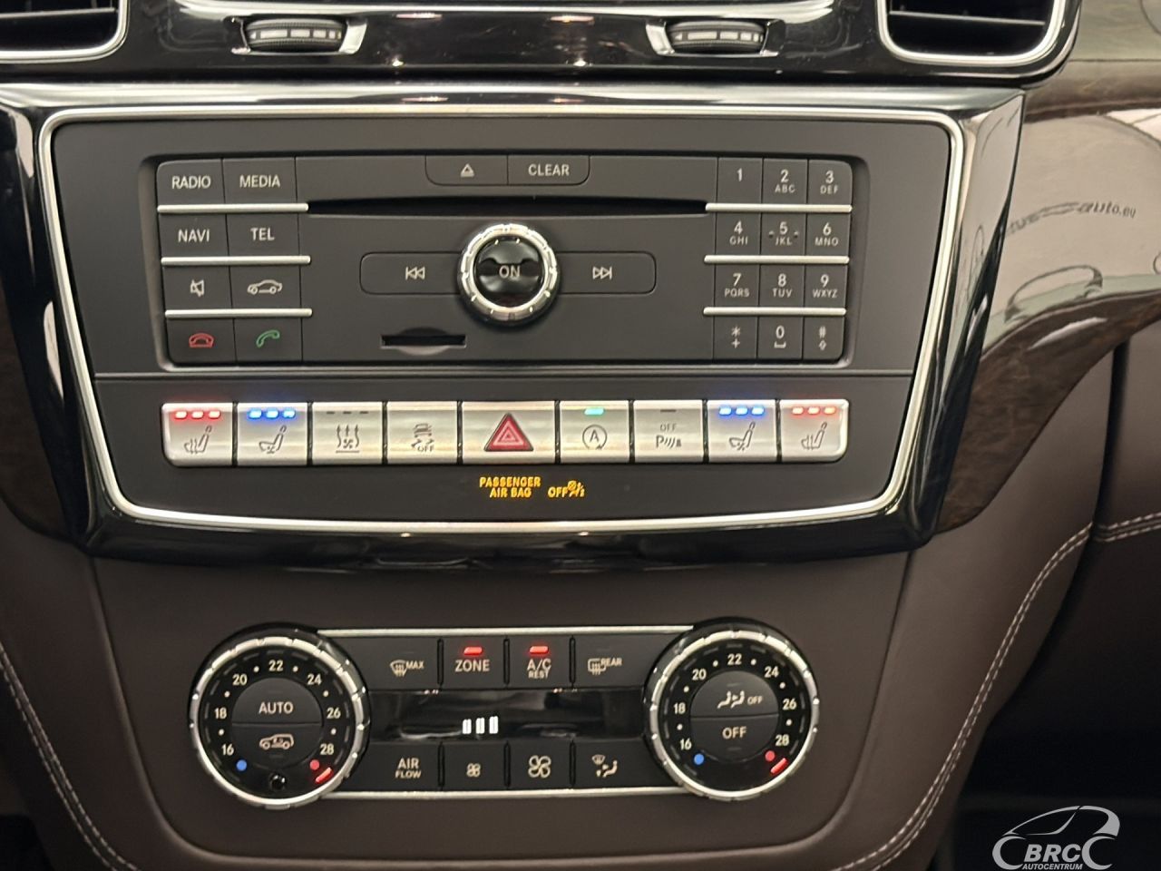 Mercedes-Benz GLS350 | 22