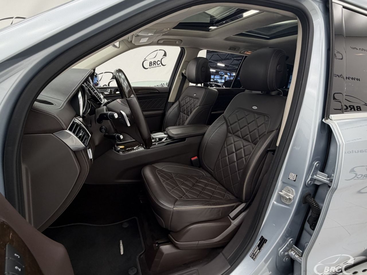 Mercedes-Benz GLS350 | 30