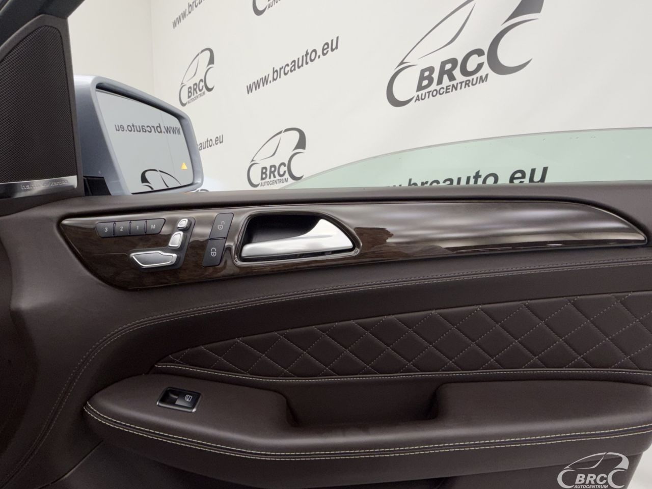 Mercedes-Benz GLS350 | 9