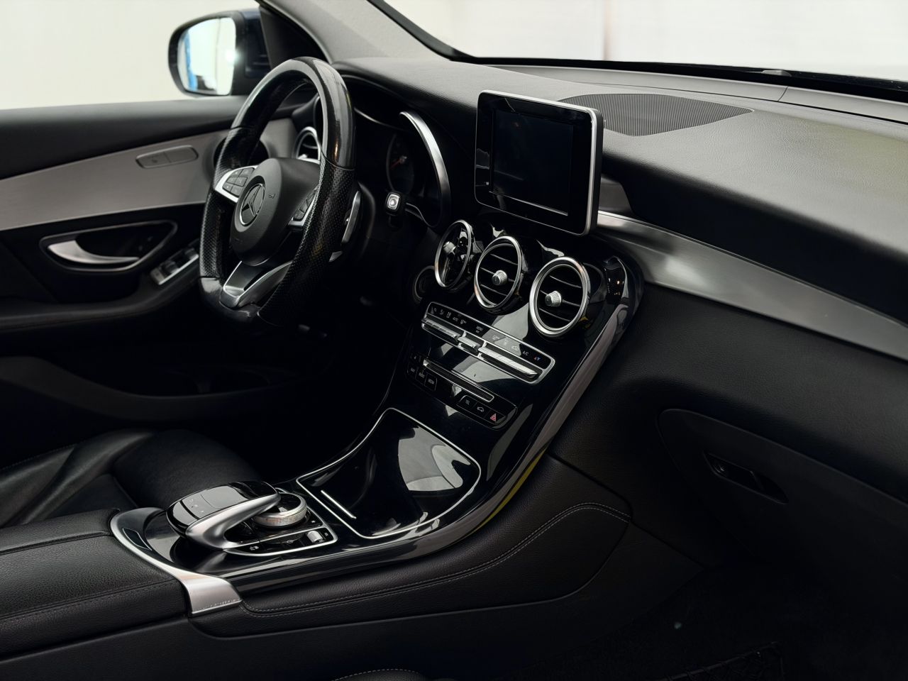 Mercedes-Benz GLC350 | 14