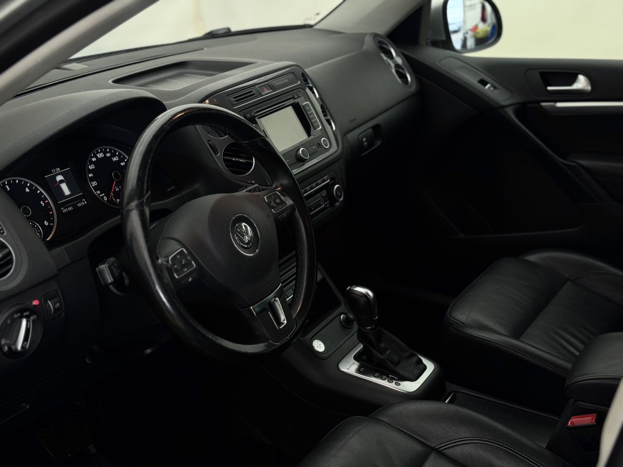 Volkswagen Tiguan | 7