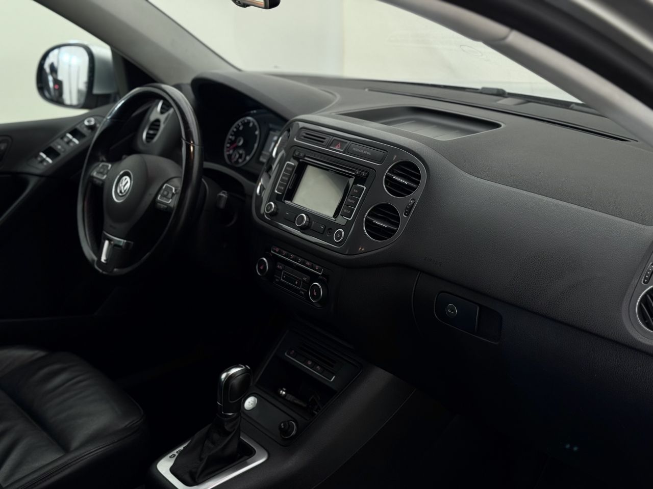 Volkswagen Tiguan | 12