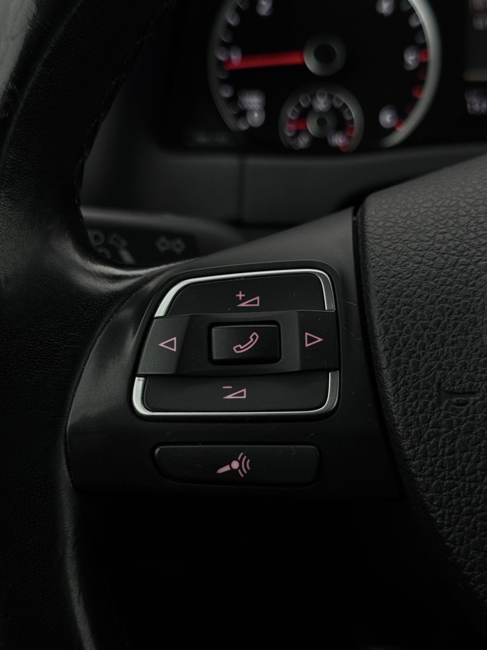 Volkswagen Tiguan | 22