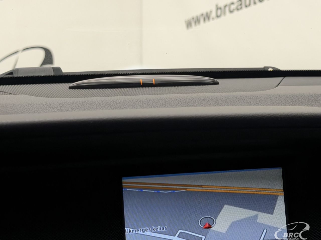 Mercedes-Benz C220 | 29