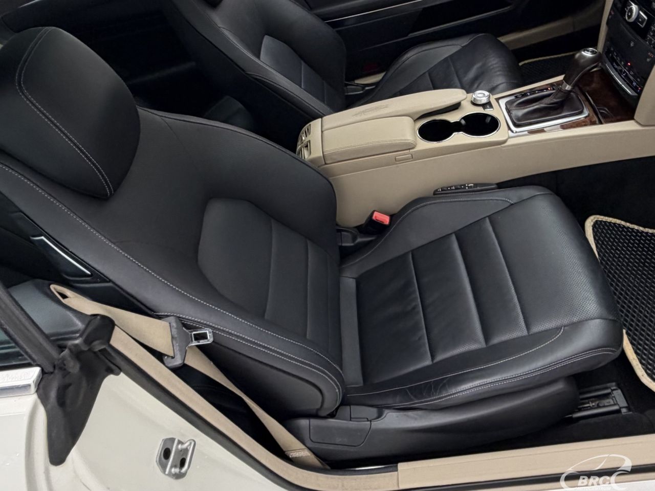 Mercedes-Benz E350 | 4