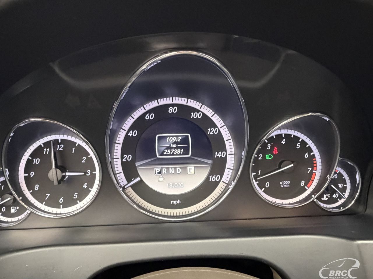 Mercedes-Benz E350 | 29