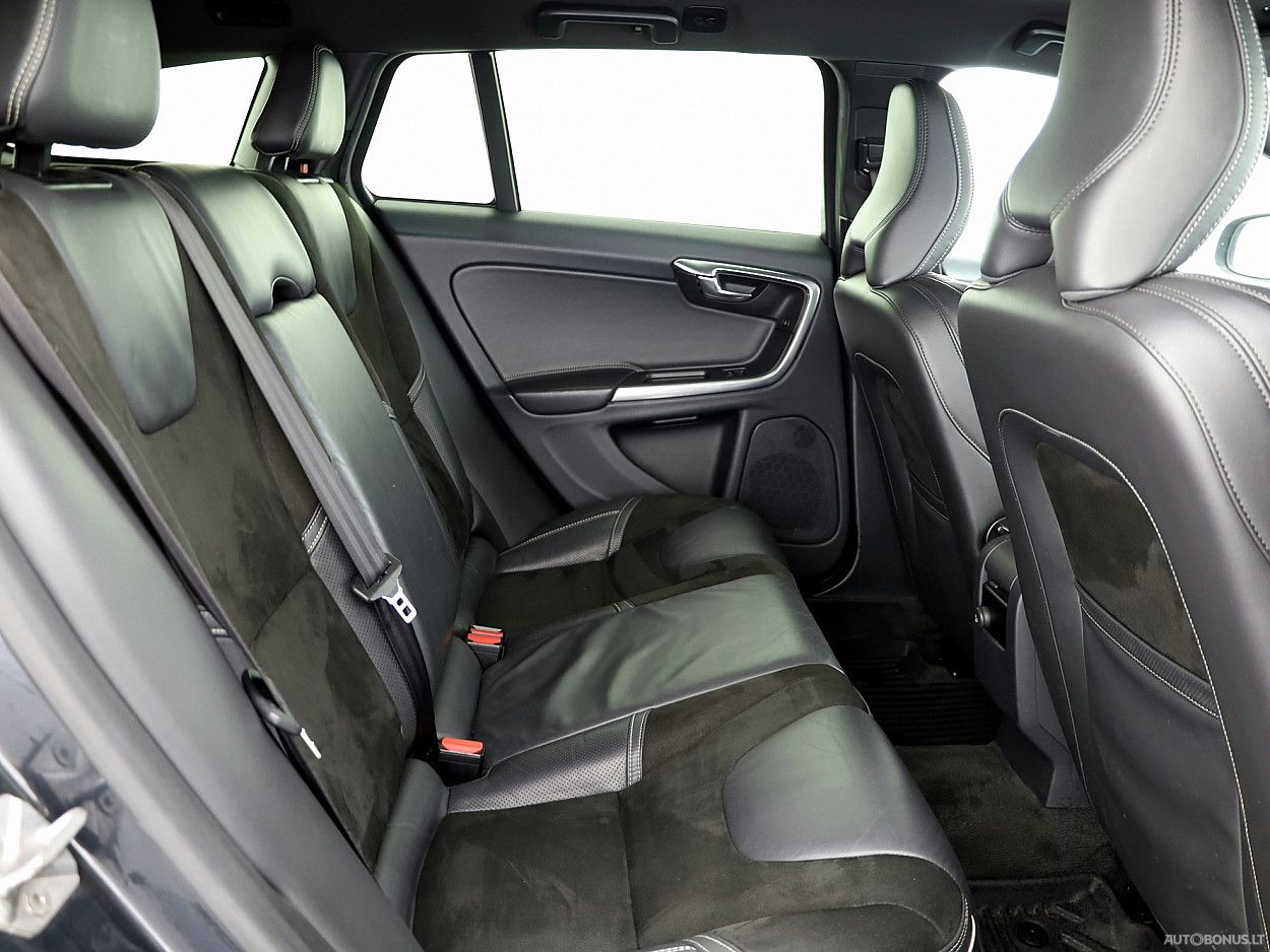 Volvo V60 | 14