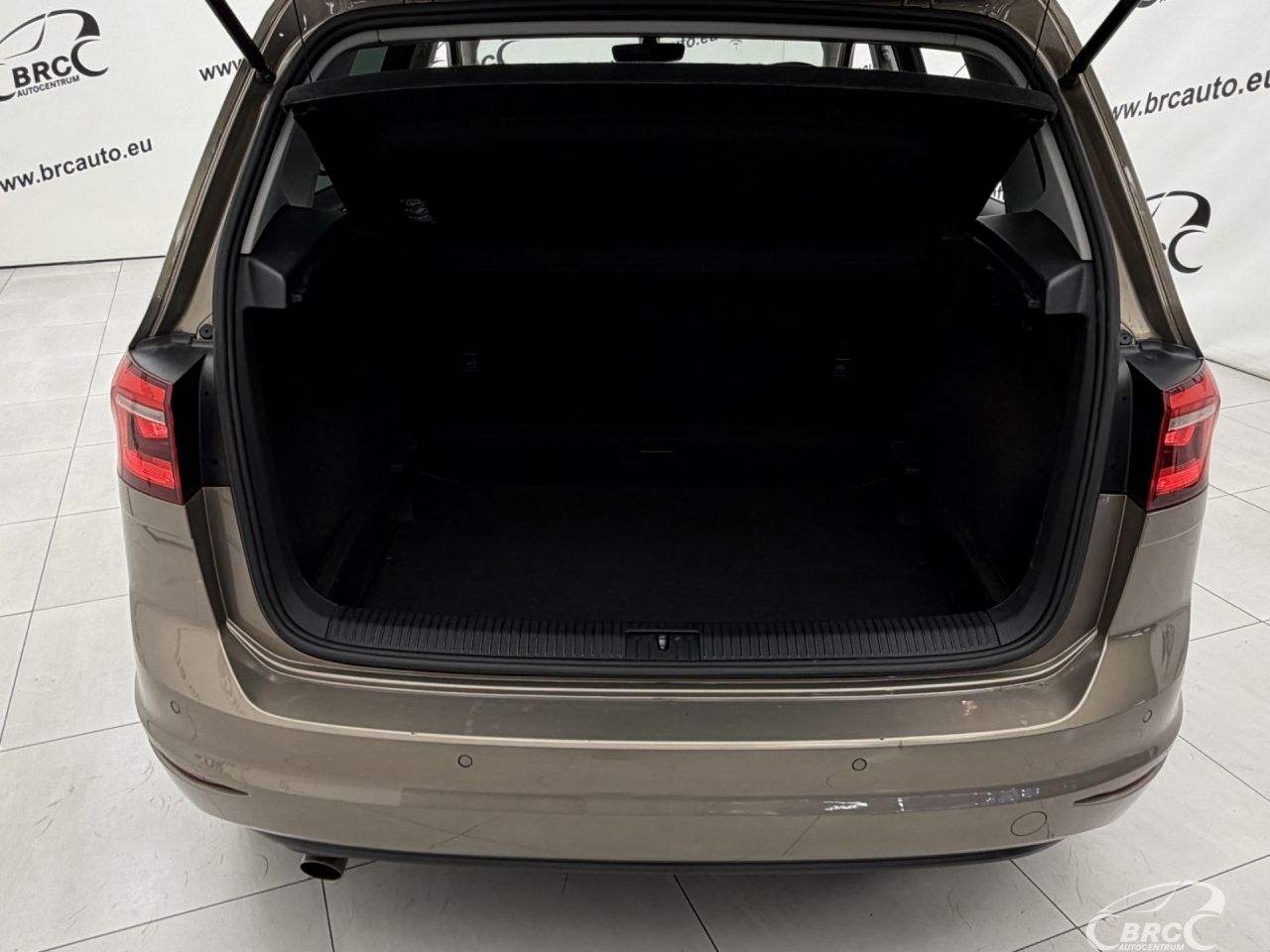 Volkswagen Golf | 40