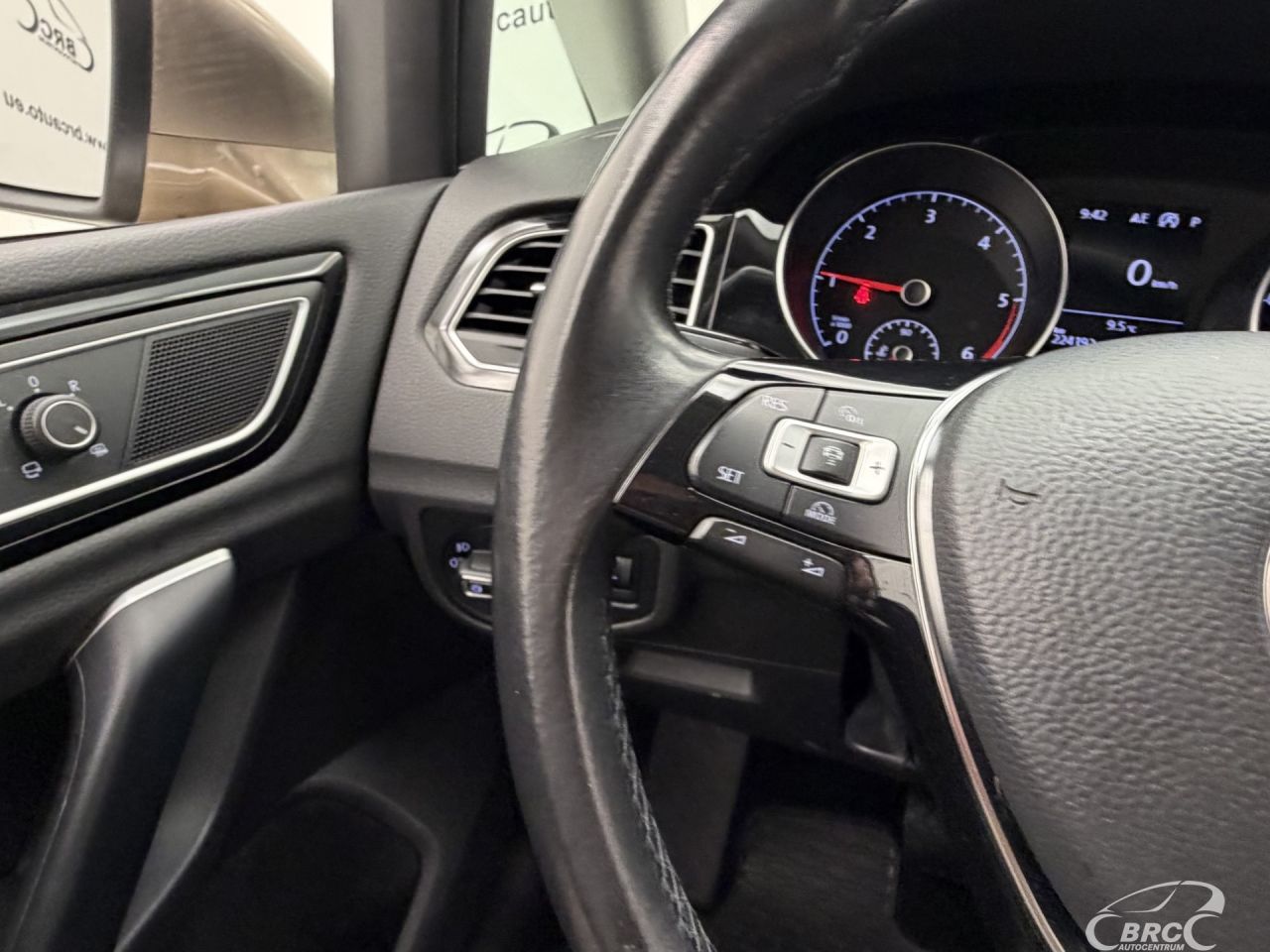 Volkswagen Golf | 31