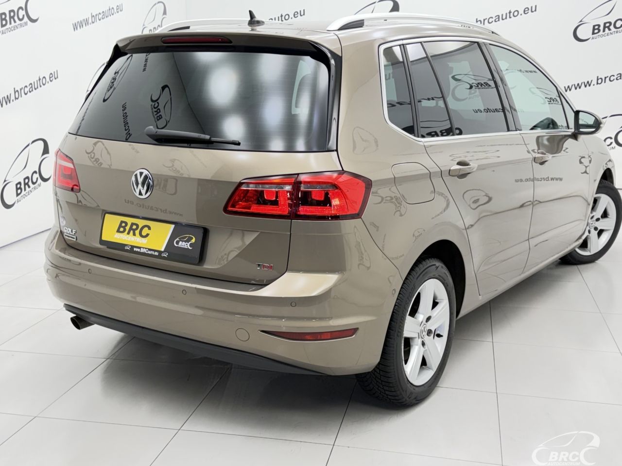 Volkswagen Golf | 42