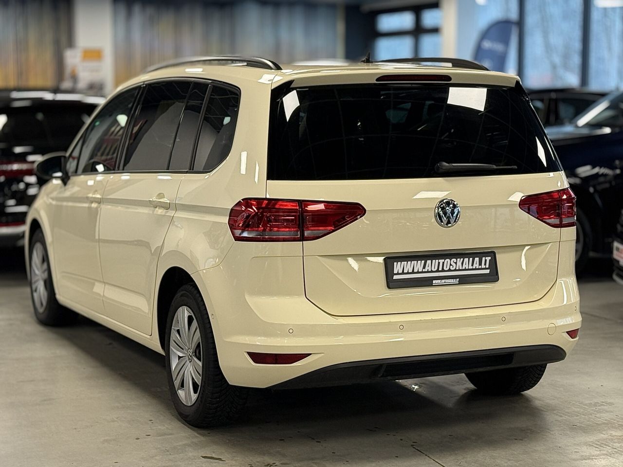 Volkswagen Touran | 13